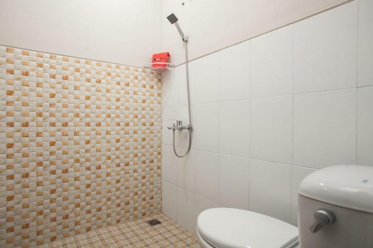 Reddoorz Syariah Plus Near Banyuwangi Airport Chambre photo